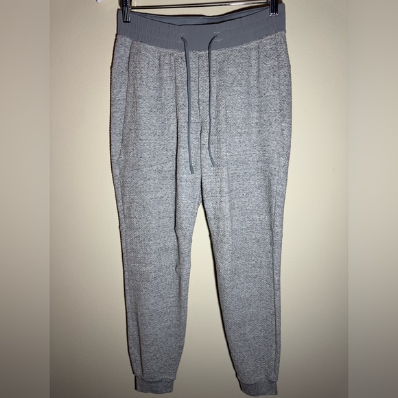 lululemon athletica Men's Heather Gray Joggers - Picture 1 of 9